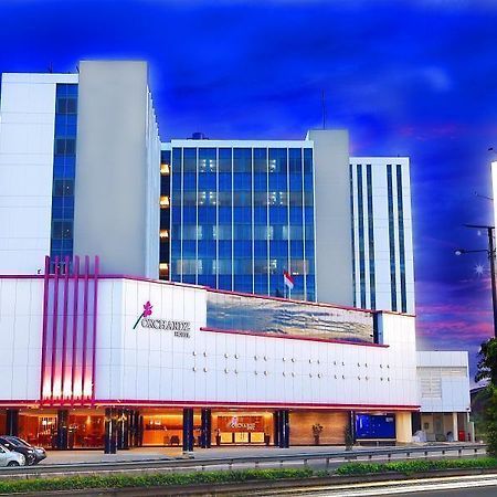 Orchardz Hotel Bandara Tangerang Ngoại thất bức ảnh